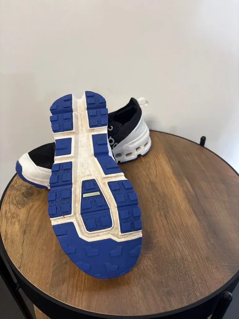 Tweedehands On Running CloudUltra bike — afbeelding 3 van 5