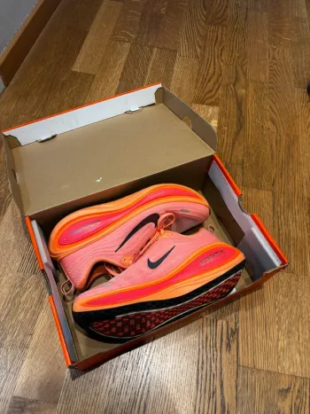 Použité Nike Vomero Plus bike