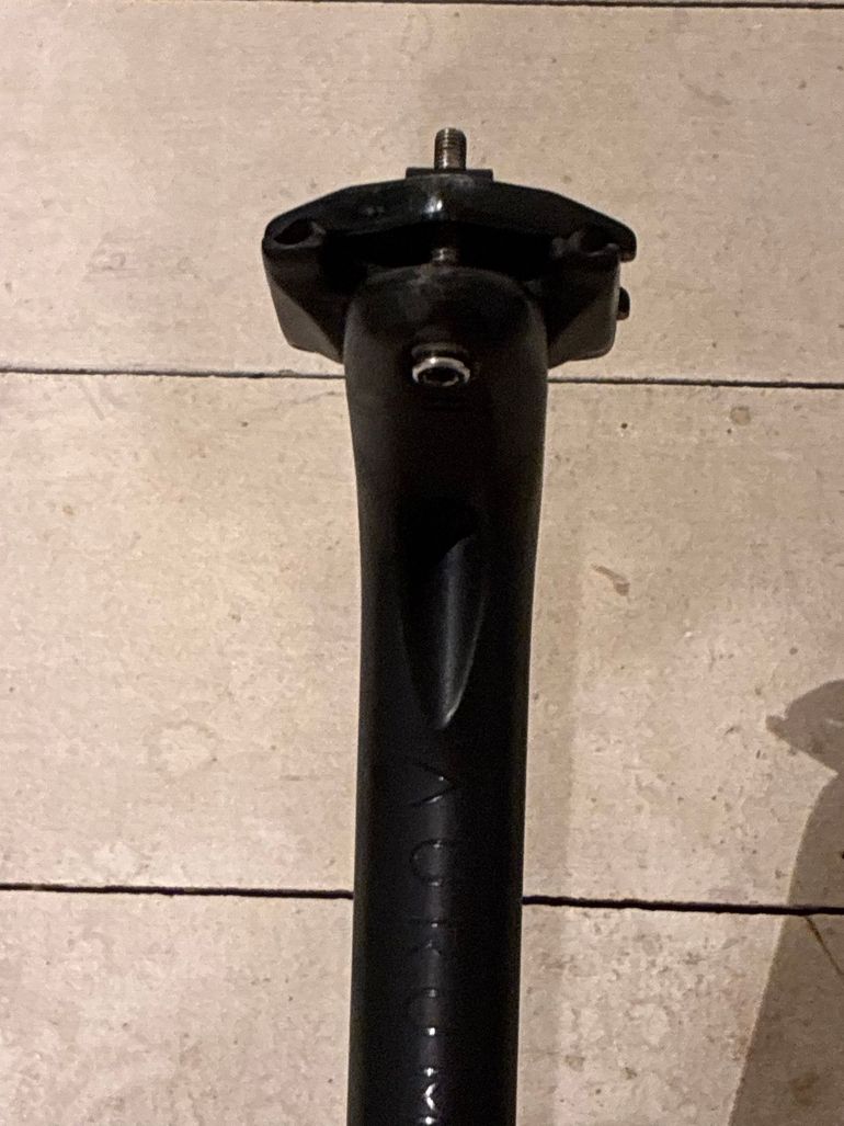 aurum Carbon Seatpost 2023 bike d'occasion — image 6 sur 6