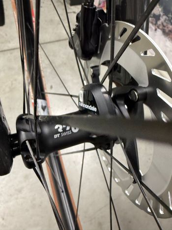 Używany Dt Swiss G1800 Gravel Wheelset 2026 bike — zdjęcie 3 z 4
