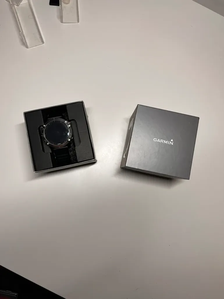Garmin Fenix 6 bike d'occasion — image 1 sur 4