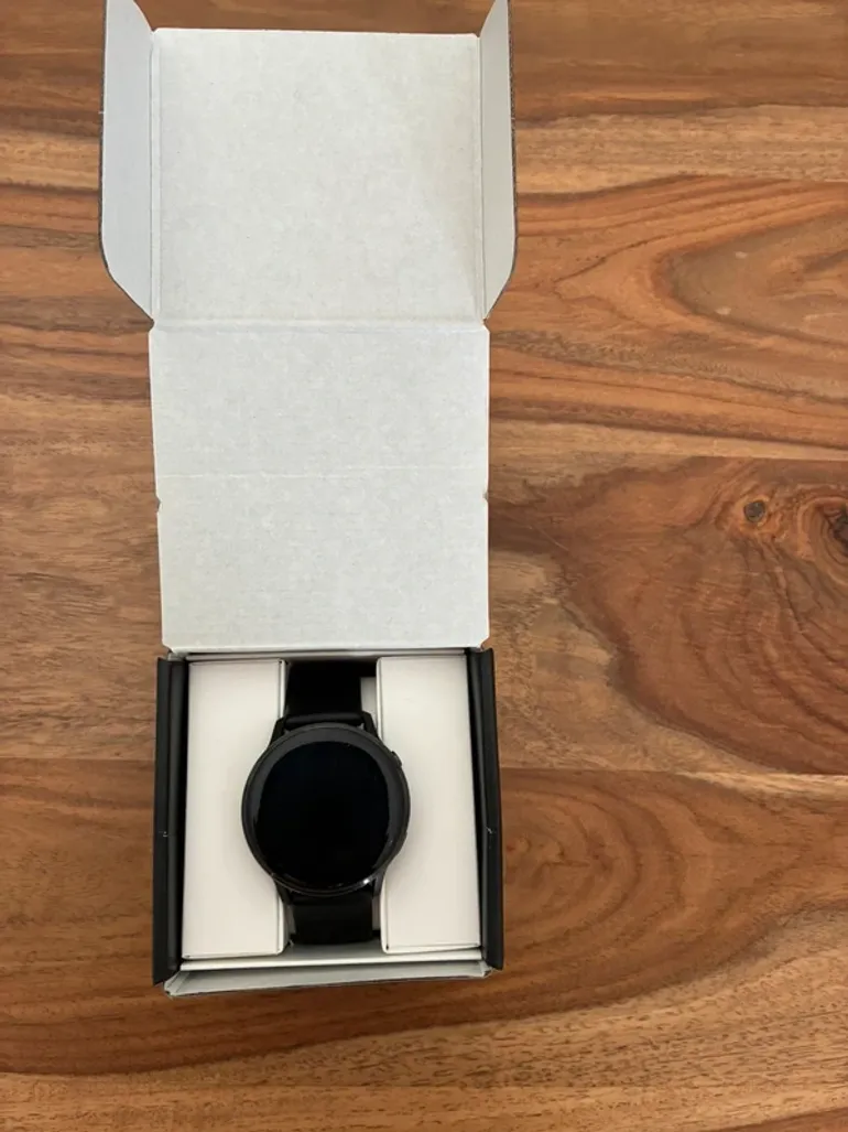 Garmin Venu 4 bike d'occasion — image 3 sur 12