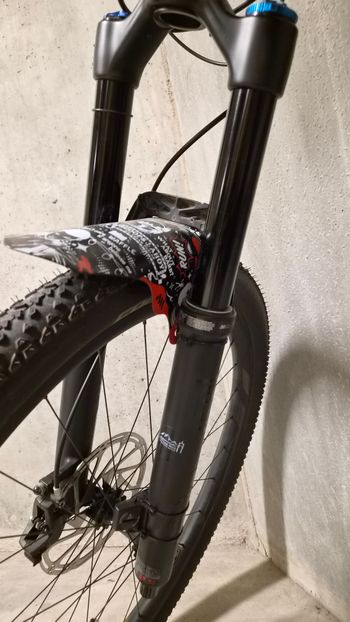 Used Fox 36 Performance Elite 160 2020 bike — image 8 of 11
