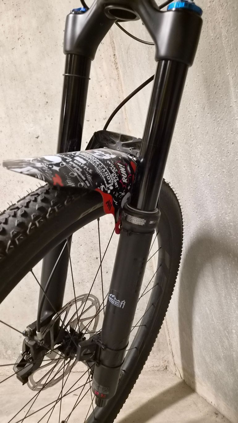 Used Fox 36 Performance Elite 160 2020 bike — image 8 of 11