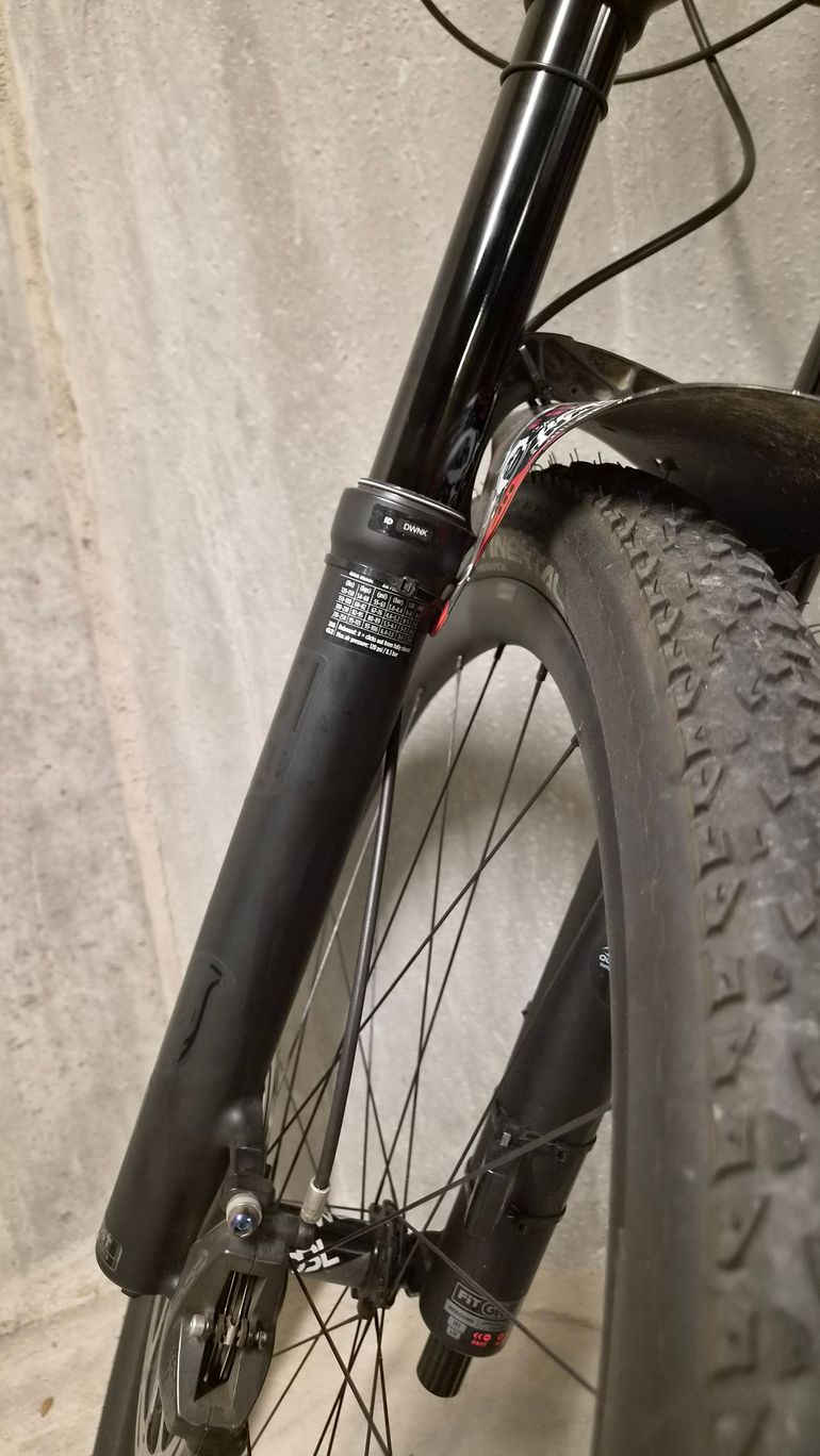 Used Fox 36 Performance Elite 160 2020 bike — image 9 of 11