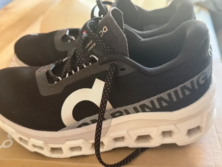 On Running Cloudmonster 2 bike usato — immagine 3 di 8