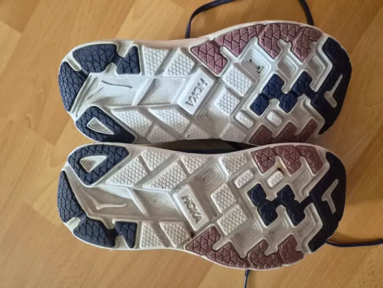 Brugt Hoka Laufschuhe Gr. 41, 5 bike — billede 4 af 4