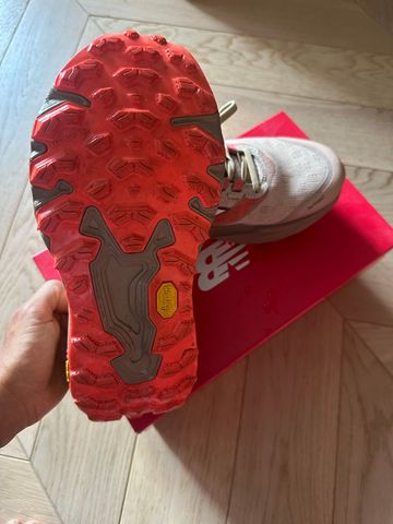 New Balance Hierro bike usato — immagine 4 di 5