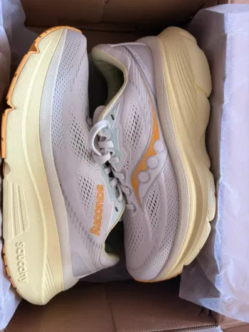 Used Saucony Guide 19 bike — image 9 of 9