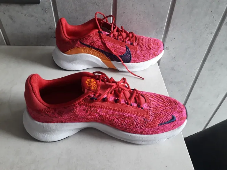 Nike Baskets femme Pointure 40 bike usato — immagine 7 di 9