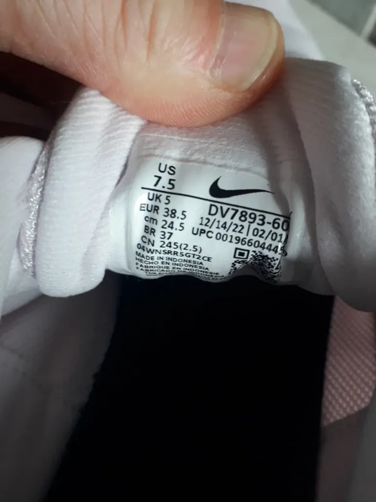 Rose Nike Baskets femme clair bike d'occasion — image 7 sur 8