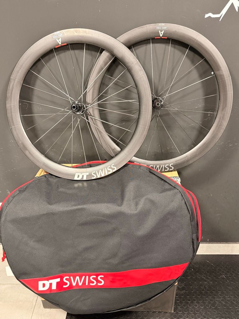 Used Dt Swiss ARC 1100 DICUT db 55 2026 bike — image 1 of 7