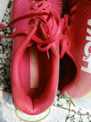 Hoka Rincon 3 bike usato — immagine 5 di 8