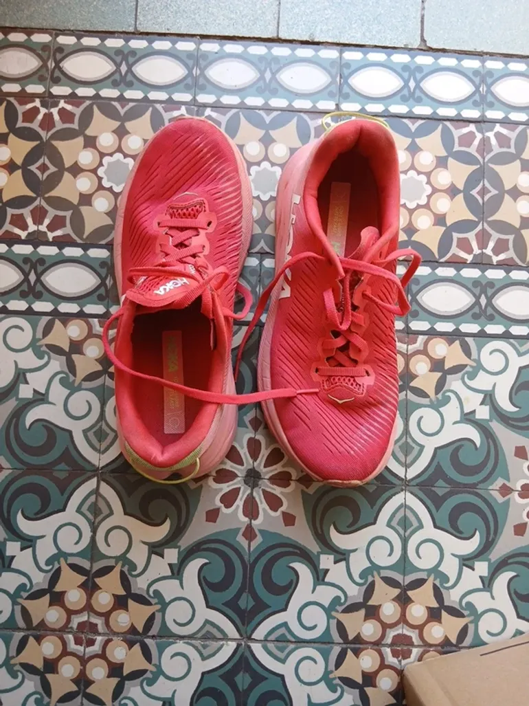Hoka Rincon 3 bike usato — immagine 2 di 8