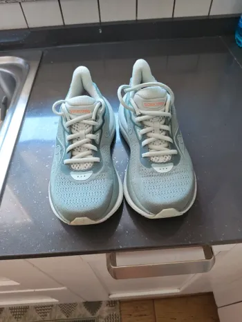 Saucony Triumph 23 bike d'occasion