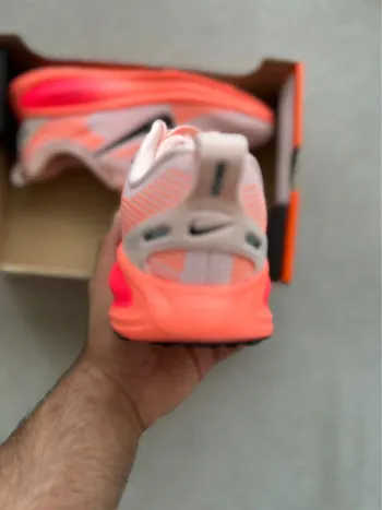 Nike Vomero 18 bike d'occasion — image 5 sur 8