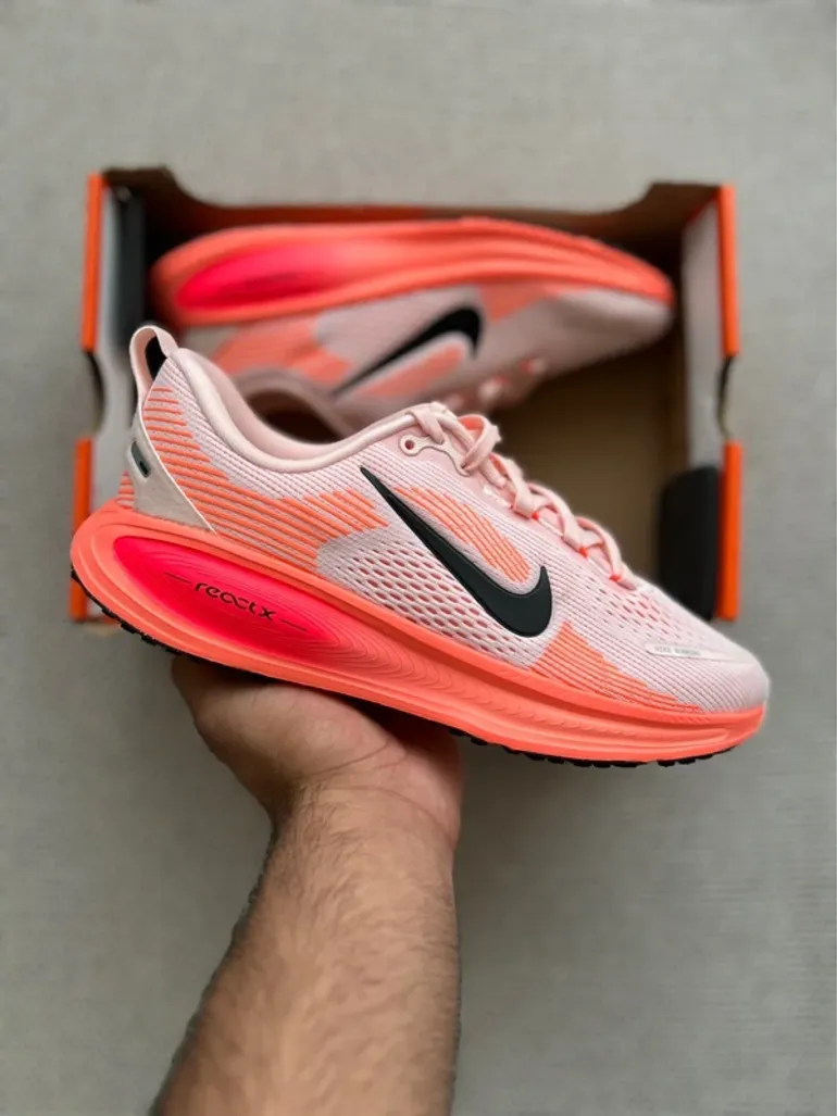 Nike Vomero 18 bike d'occasion — image 1 sur 8