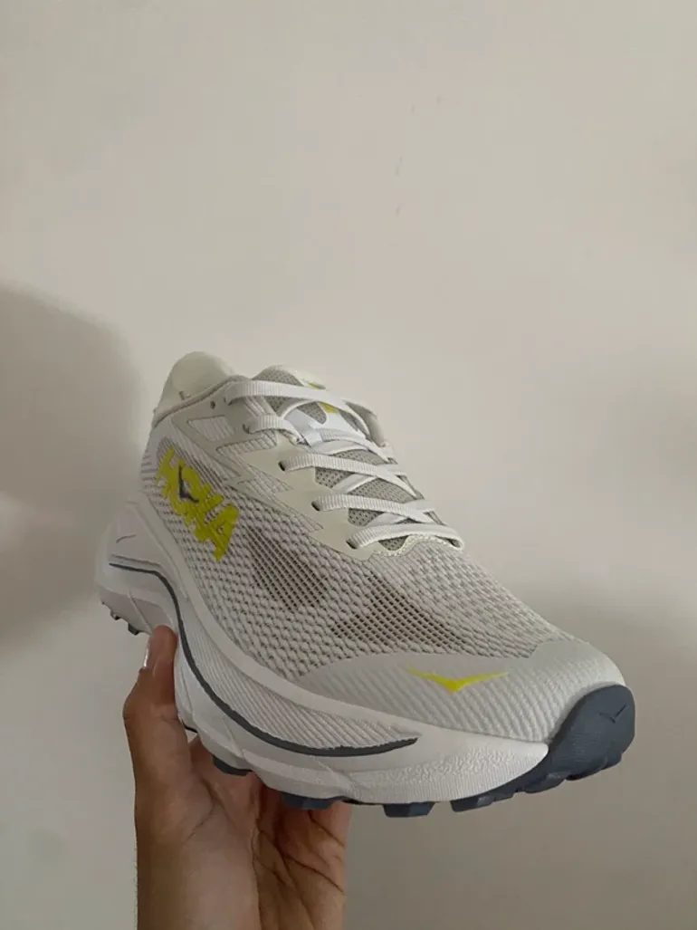 Hoka Challenger 8 bike d'occasion — image 3 sur 3