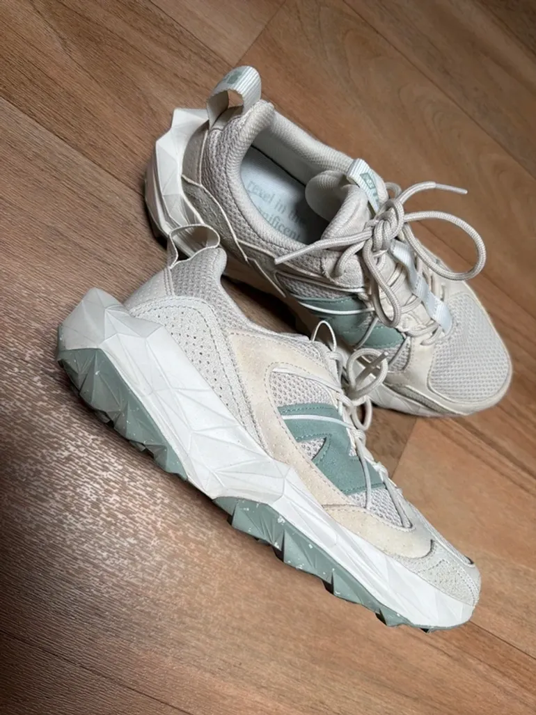 New Balance Tektrel bike d'occasion — image 4 sur 4