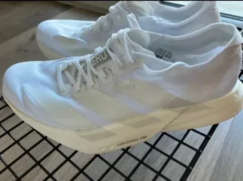 Pro Adizero Adios 4 bike d'occasion — image 7 sur 9