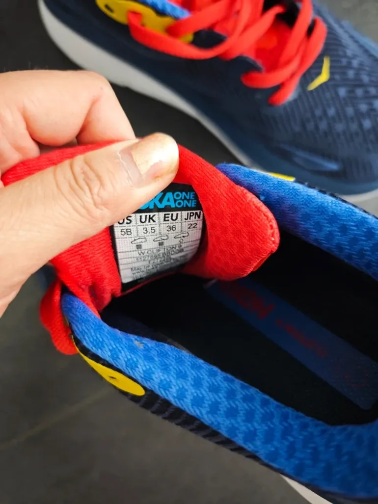 Hoka Clifton 9 bike d'occasion — image 4 sur 8
