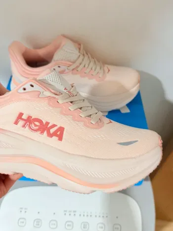 Hoka Bondi 9 bike d'occasion — image 4 sur 15