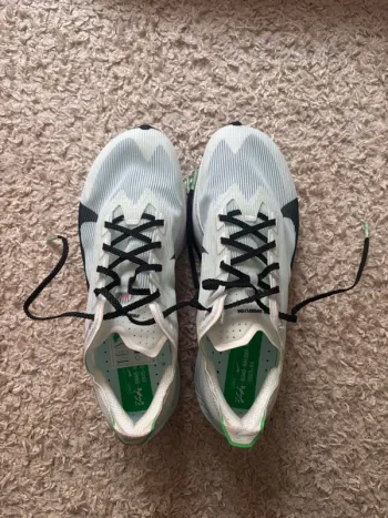 Nike ZoomX Vaporfly Next% bike d'occasion — image 2 sur 5
