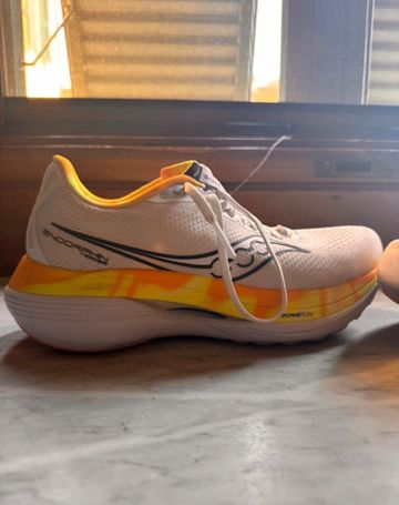 Brugt Saucony Endorphin Trainer 2026 bike — billede 1 af 10