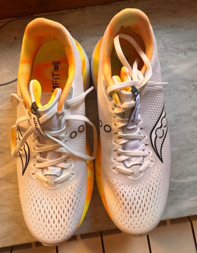 Brugt Saucony Endorphin Trainer 2026 bike — billede 2 af 10