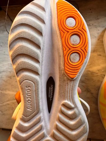 Brugt Saucony Endorphin Trainer 2026 bike — billede 4 af 10