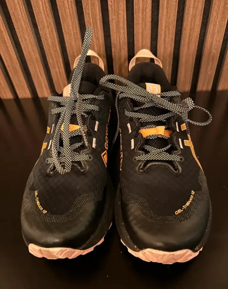 Asics Gore Tex Trail bike d'occasion — image 4 sur 7