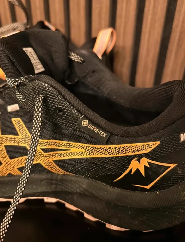 Asics Gore Tex Trail bike d'occasion — image 3 sur 7