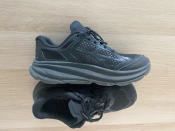 Hoka Shoes bike d'occasion — image 2 sur 4