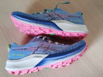 Asics fujispeed 2 bike d'occasion — image 4 sur 6