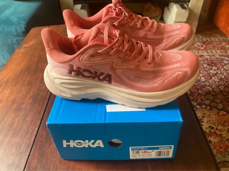 Hoka Clifton 10 bike d'occasion — image 1 sur 5