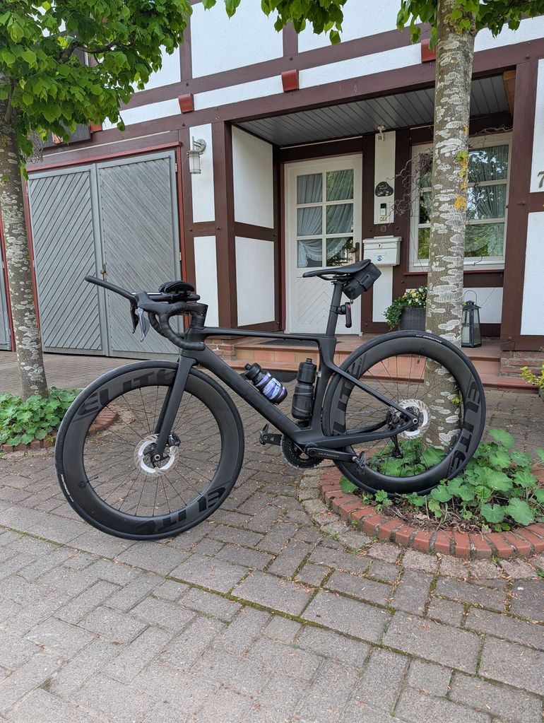 Used Elite-Wheels EDGE 3.0 DISC Carbon Wheelset 2026 bike — image 1 of 2