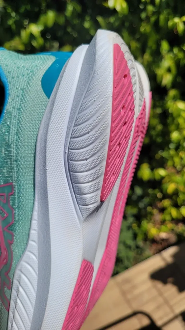 Hoka Mach 6 bike d'occasion — image 7 sur 9