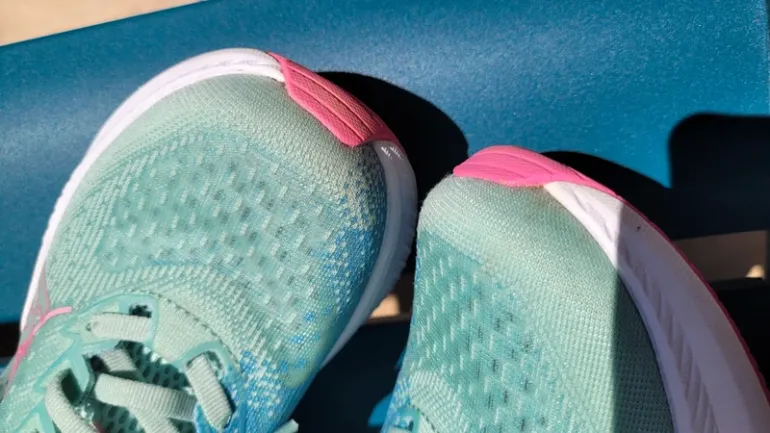 Hoka Mach 6 bike d'occasion — image 2 sur 9