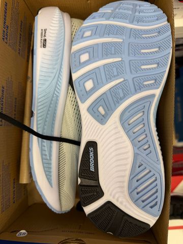 Used Brooks ghost 18 bike — image 2 of 6