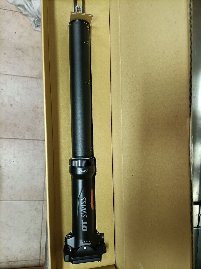 Used Dt Swiss Tija telescópica 2026 bike — image 1 of 4