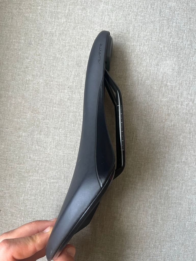 Fizik Sattel bike d'occasion — image 3 sur 4