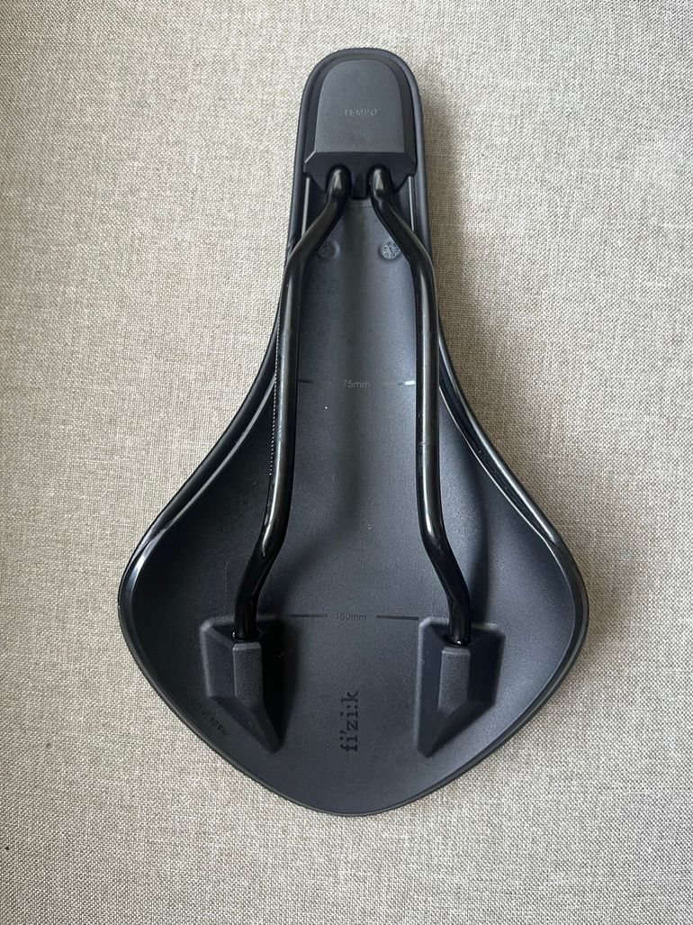 Fizik Sattel bike d'occasion — image 2 sur 4