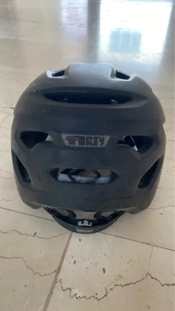 Used Bell Forty S bike — image 2 of 3
