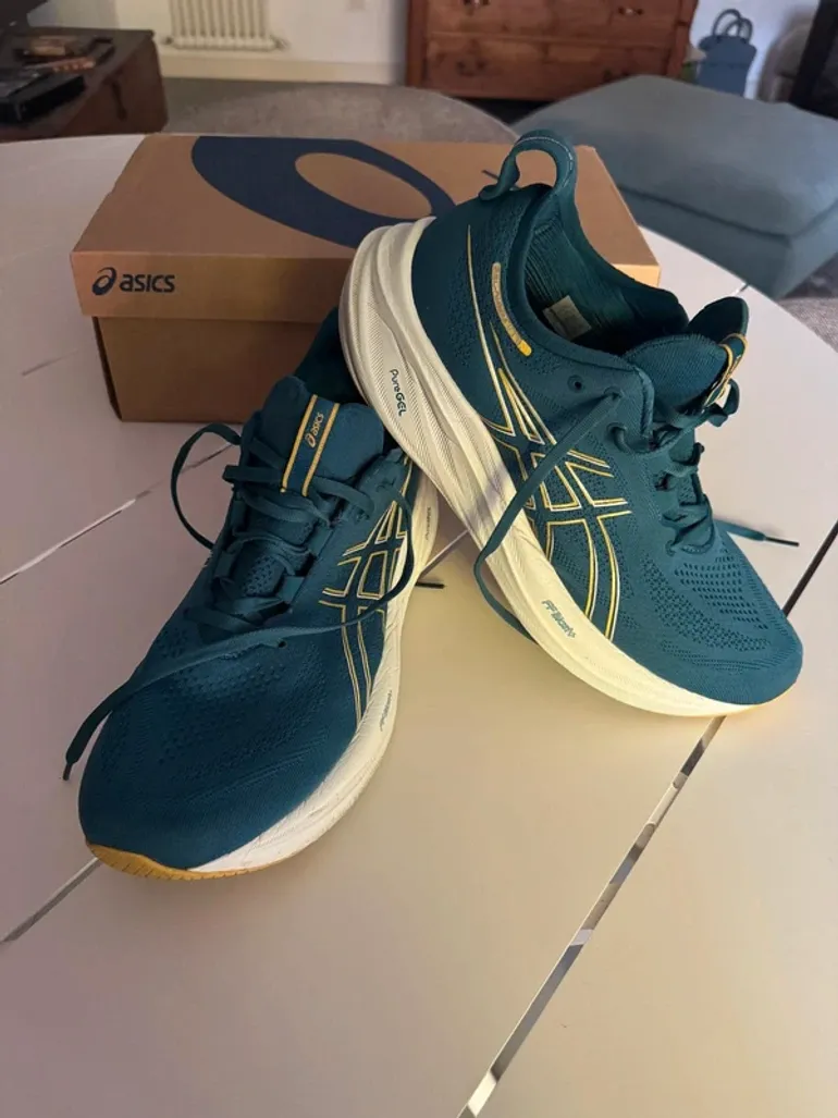 Brugt Adidas Gel Nimbus 26 bike — billede 1 af 5