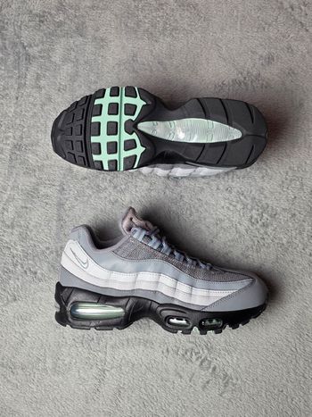 Used Nike Air Max 95 bike