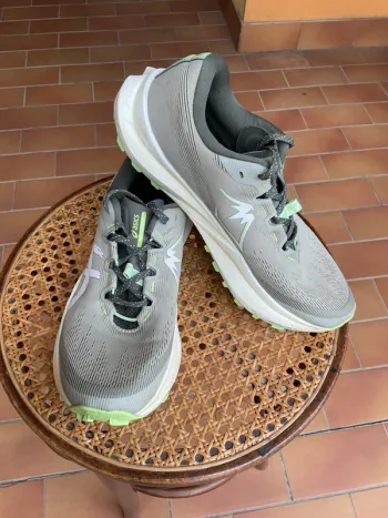 Asics Fuji Lite 6 bike d'occasion — image 2 sur 8