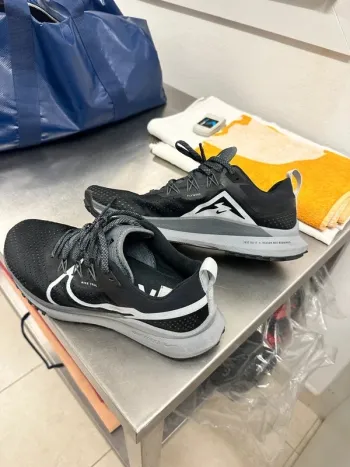 Nike Air Trail bike d'occasion — image 6 sur 7