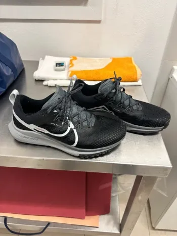Nike Air Trail bike d'occasion — image 2 sur 7