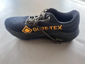Asics GT-2000 13 GTX bike d'occasion — image 5 sur 13