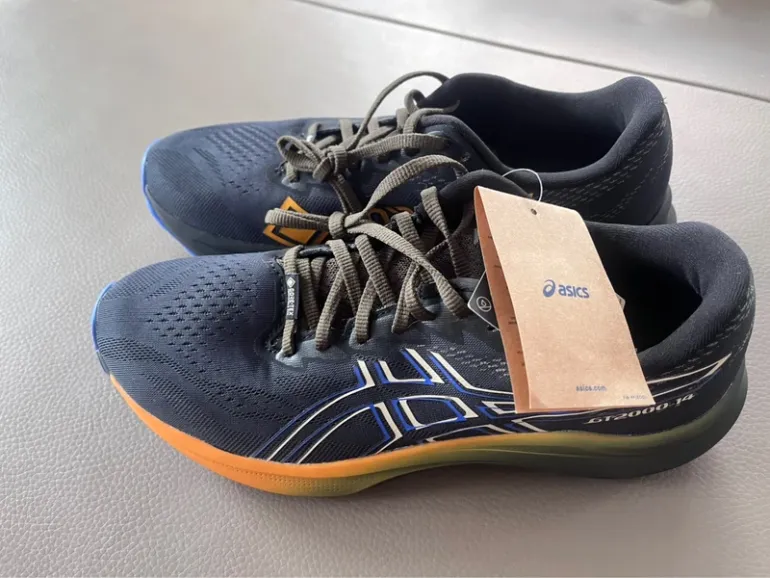 Asics GT-2000 13 GTX bike d'occasion — image 1 sur 13